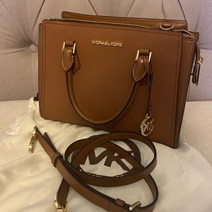 NWOT MICHAEL KORS TOP HANDLE BAG